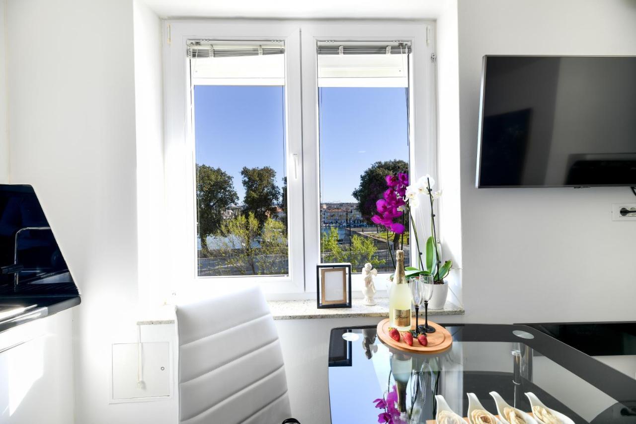 Lauris Luxury Apartment *