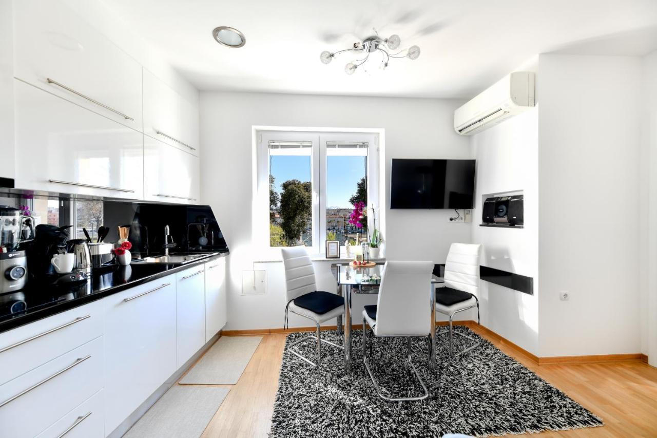 Lauris Luxury Apartment *