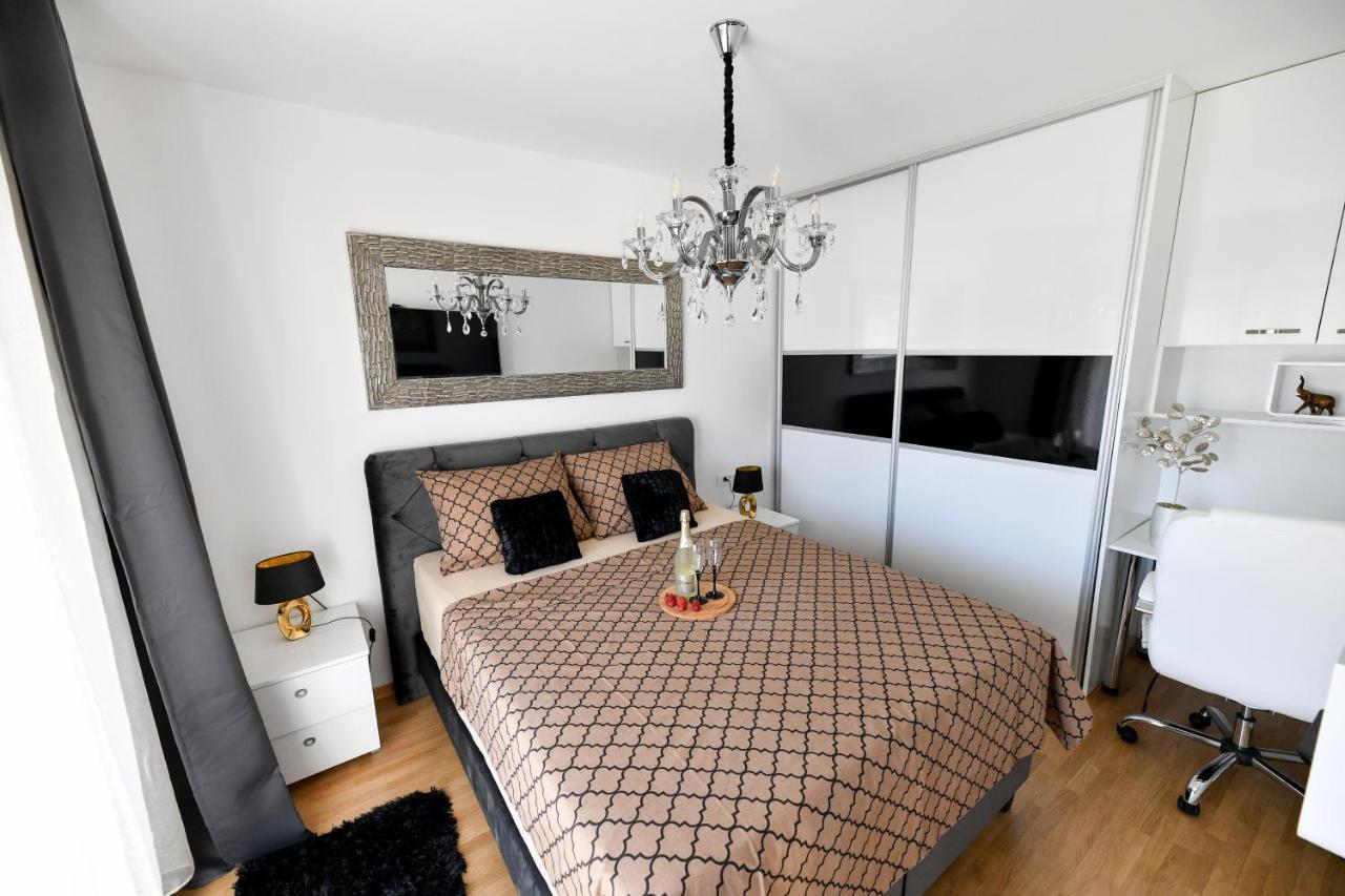Lauris Luxury *